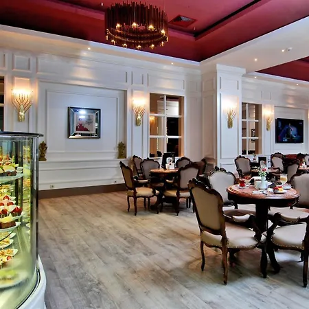 Delphin Diva Premiere