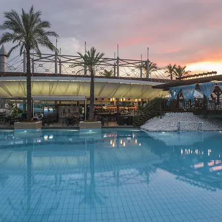 Üdülőközpont Delphin Diva Premiere 5*