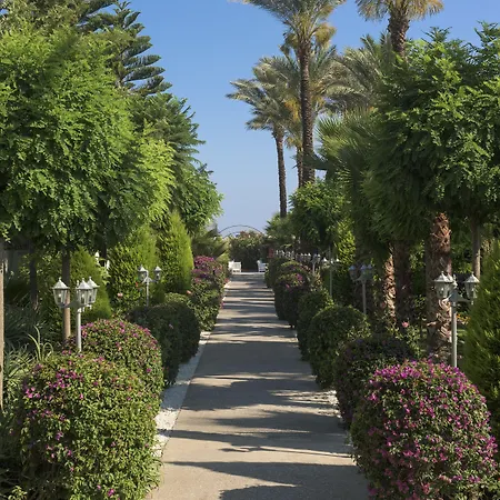 Üdülőközpont Delphin Diva Premiere Antalya